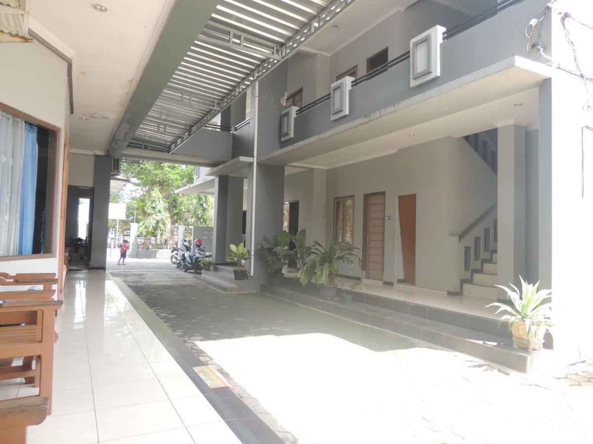 Hotel Sejahtera Kebumen Extérieur photo