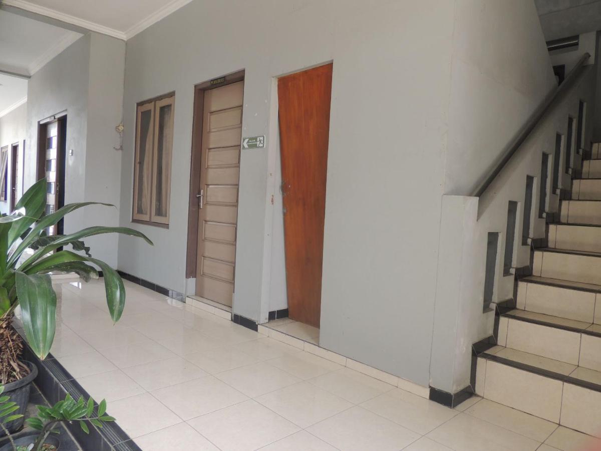 Hotel Sejahtera Kebumen Extérieur photo